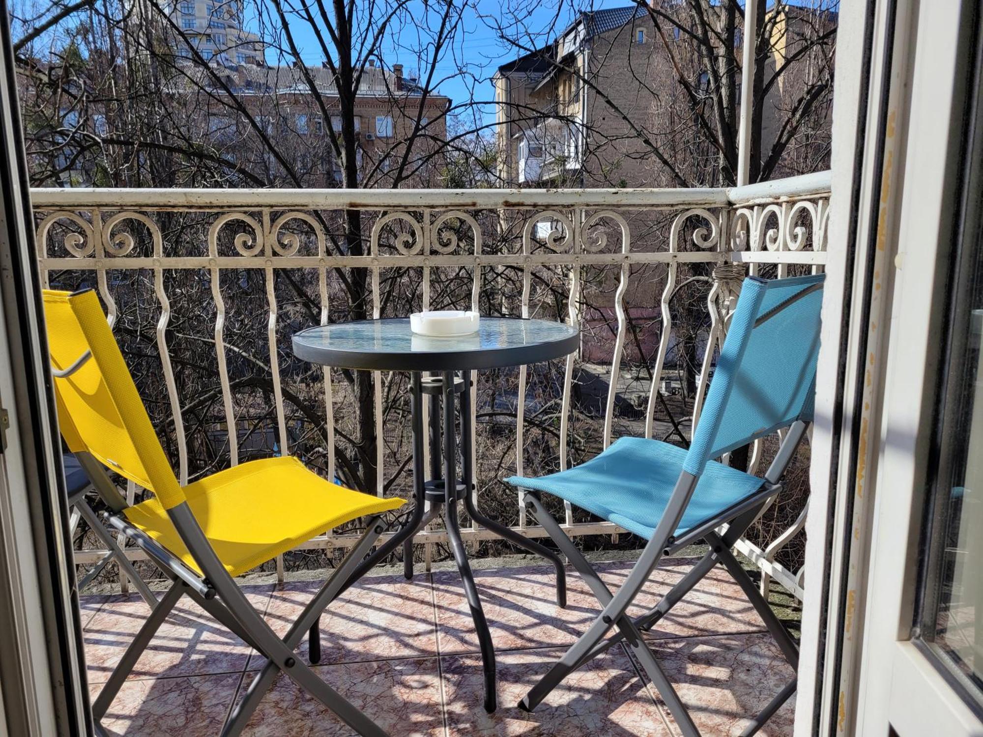 Home Hotel Apartments On Khreshchatyk Area キエフ エクステリア 写真