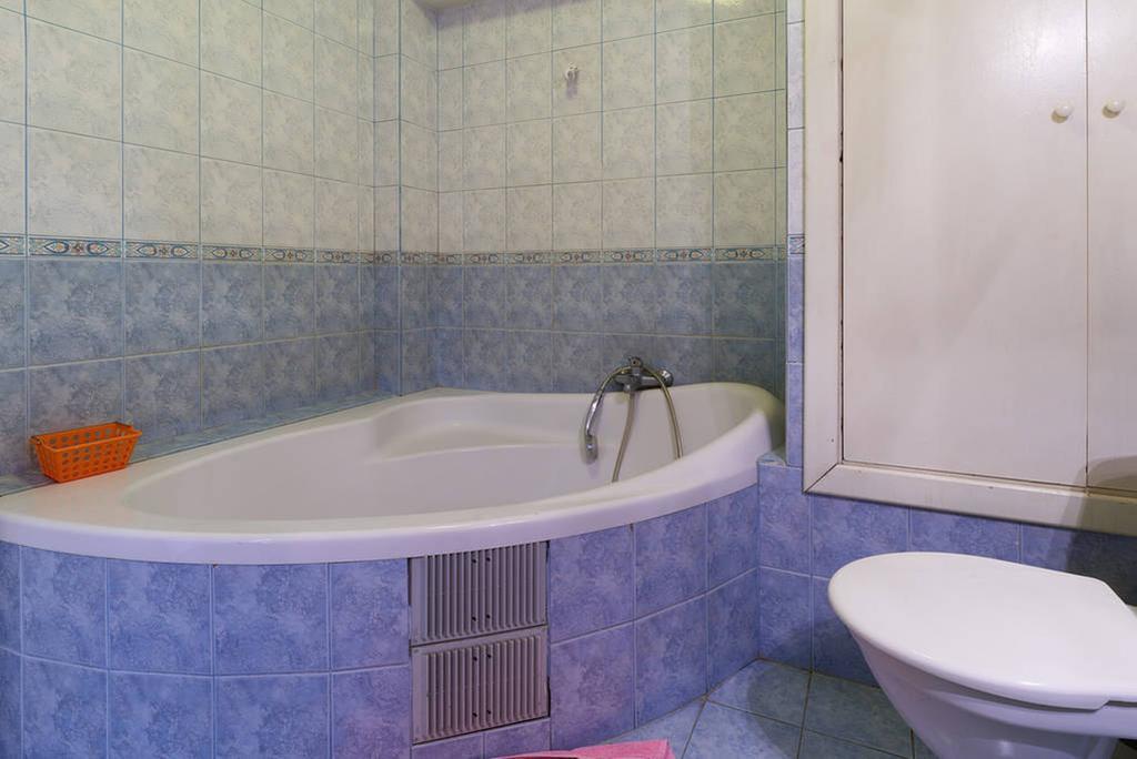 Home Hotel Apartments On Khreshchatyk Area キエフ エクステリア 写真