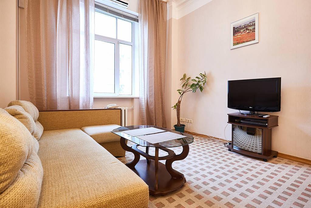 Home Hotel Apartments On Khreshchatyk Area キエフ エクステリア 写真