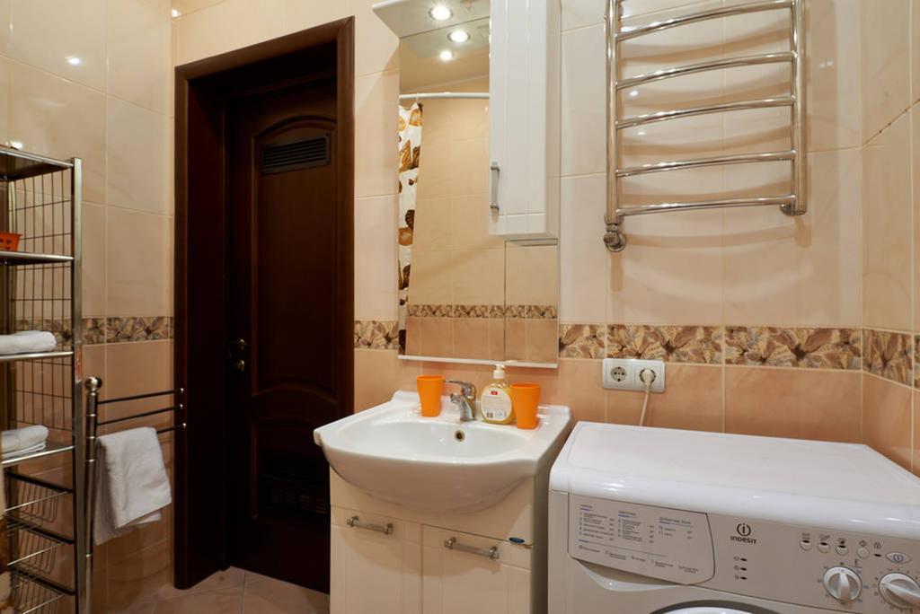 Home Hotel Apartments On Khreshchatyk Area キエフ エクステリア 写真