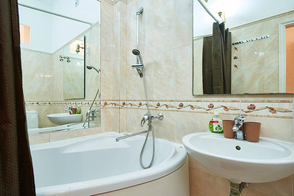 Home Hotel Apartments On Khreshchatyk Area キエフ エクステリア 写真