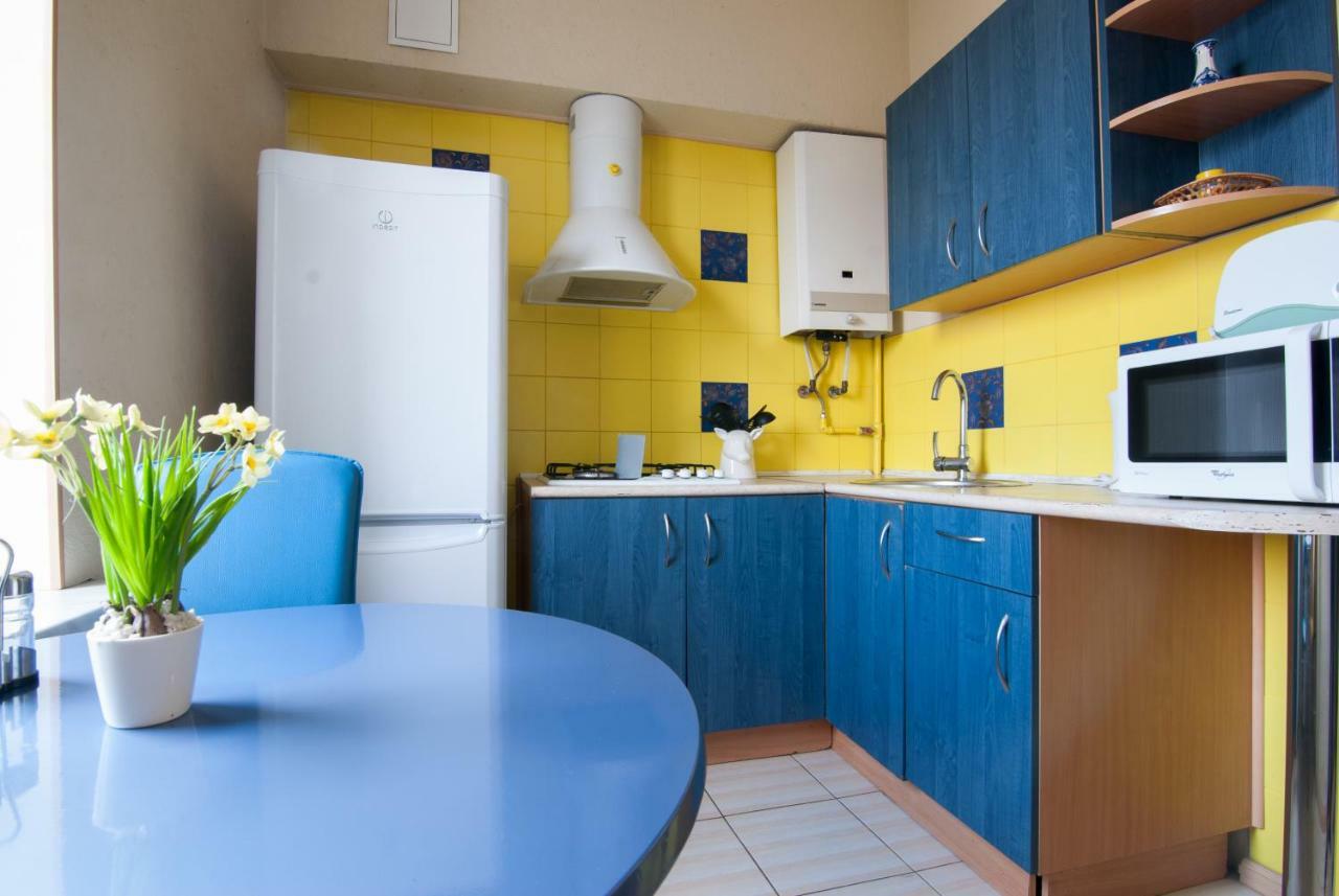 Home Hotel Apartments On Khreshchatyk Area キエフ エクステリア 写真