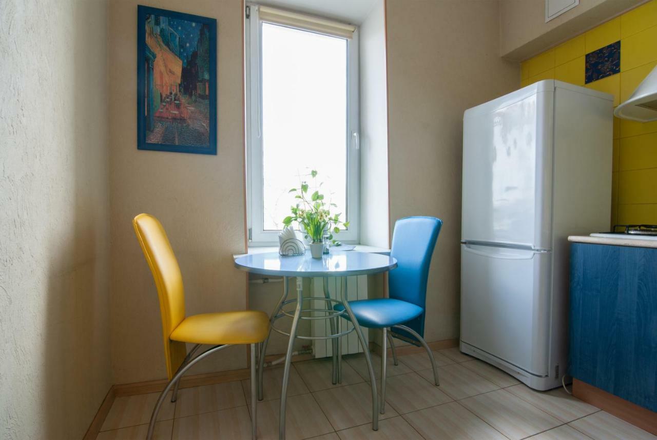 Home Hotel Apartments On Khreshchatyk Area キエフ エクステリア 写真